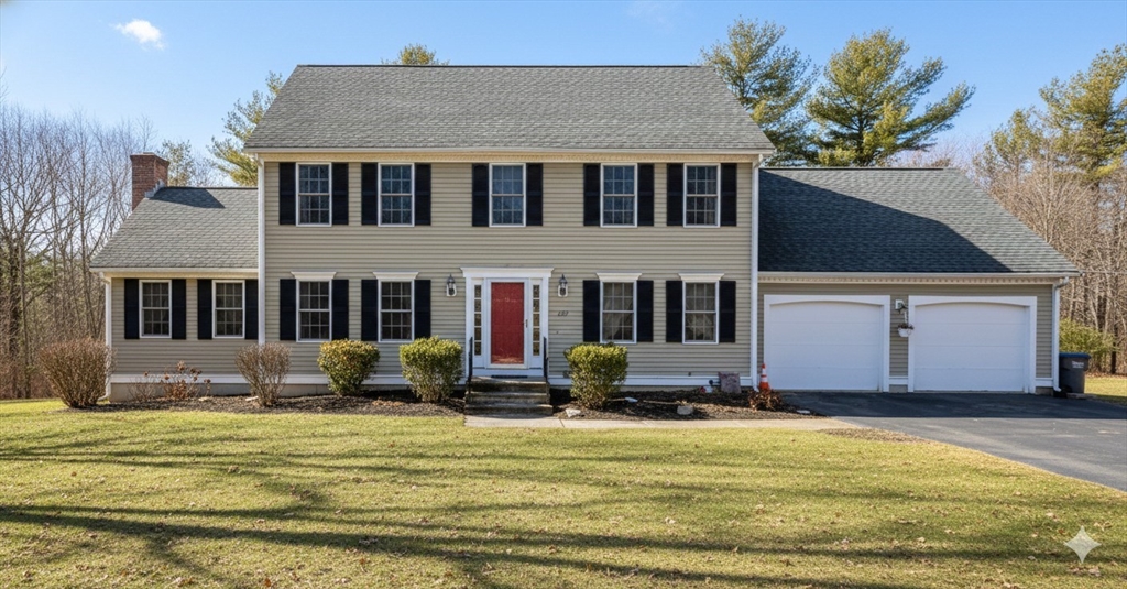 127 Hillcrest Road Northbridge, MA 01588 - Photo 1 of 38