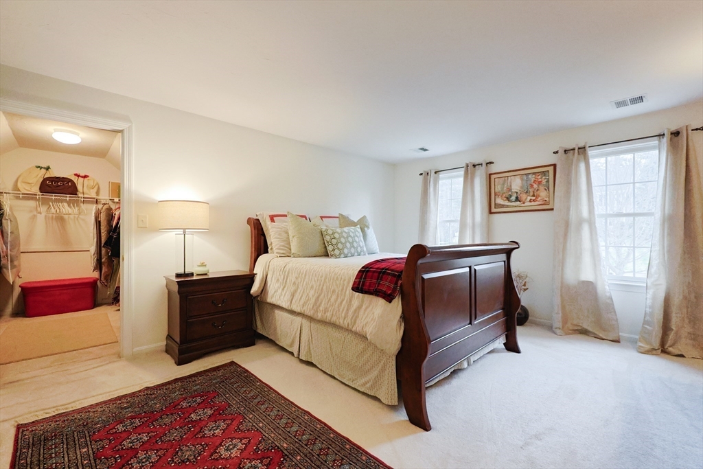 127 Hillcrest Road Northbridge, MA 01588 - Photo 18 of 38