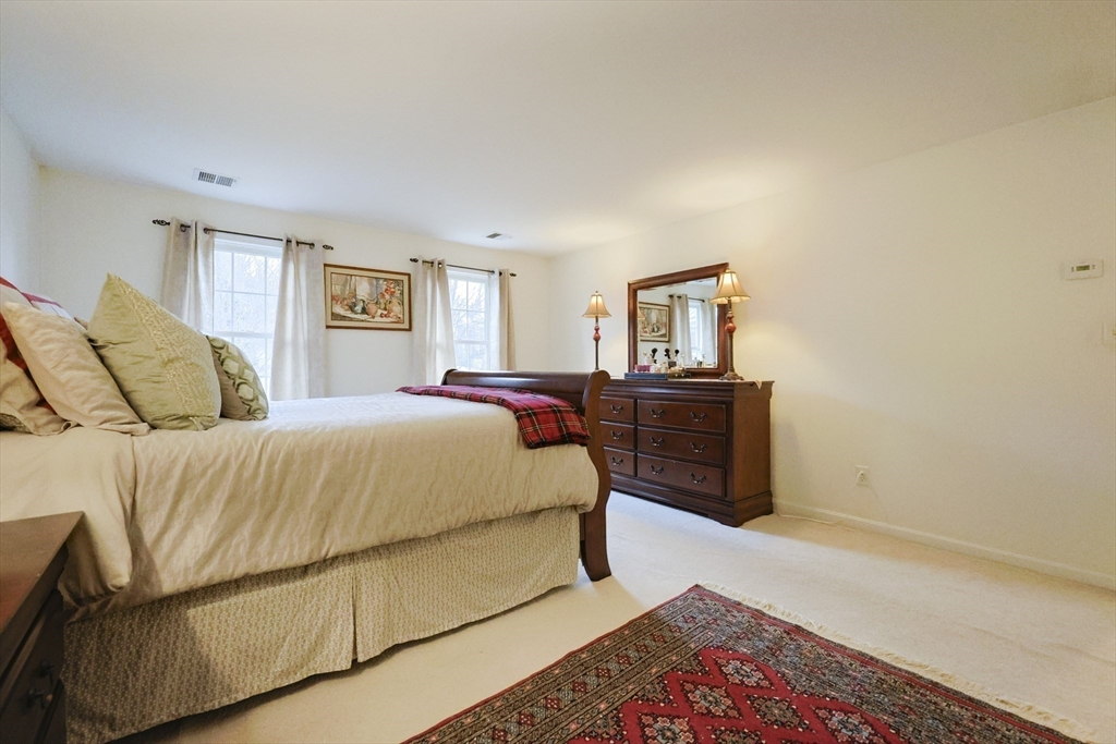 127 Hillcrest Road Northbridge, MA 01588 - Photo 19 of 38