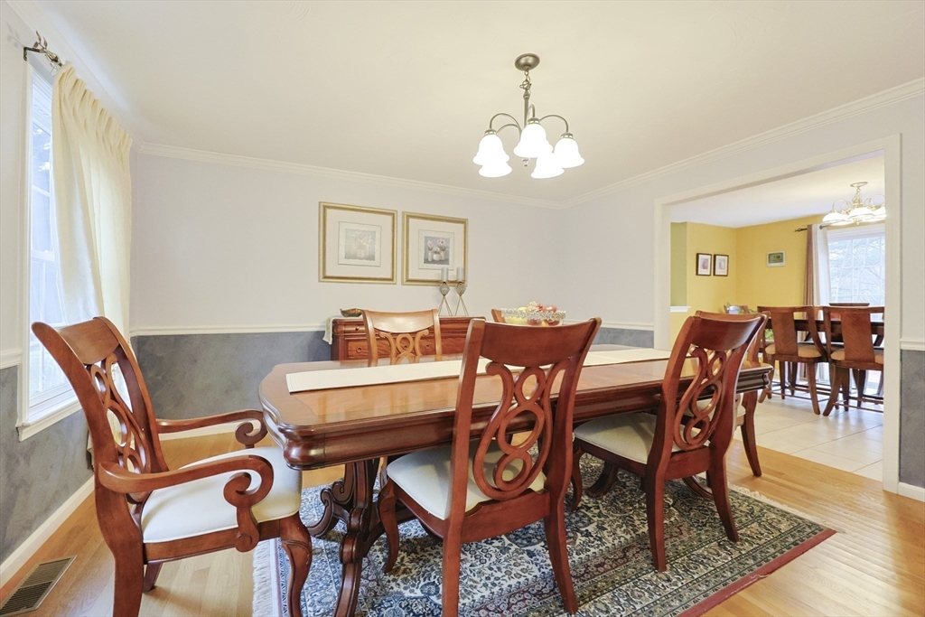 127 Hillcrest Road Northbridge, MA 01588 - Photo 8 of 38