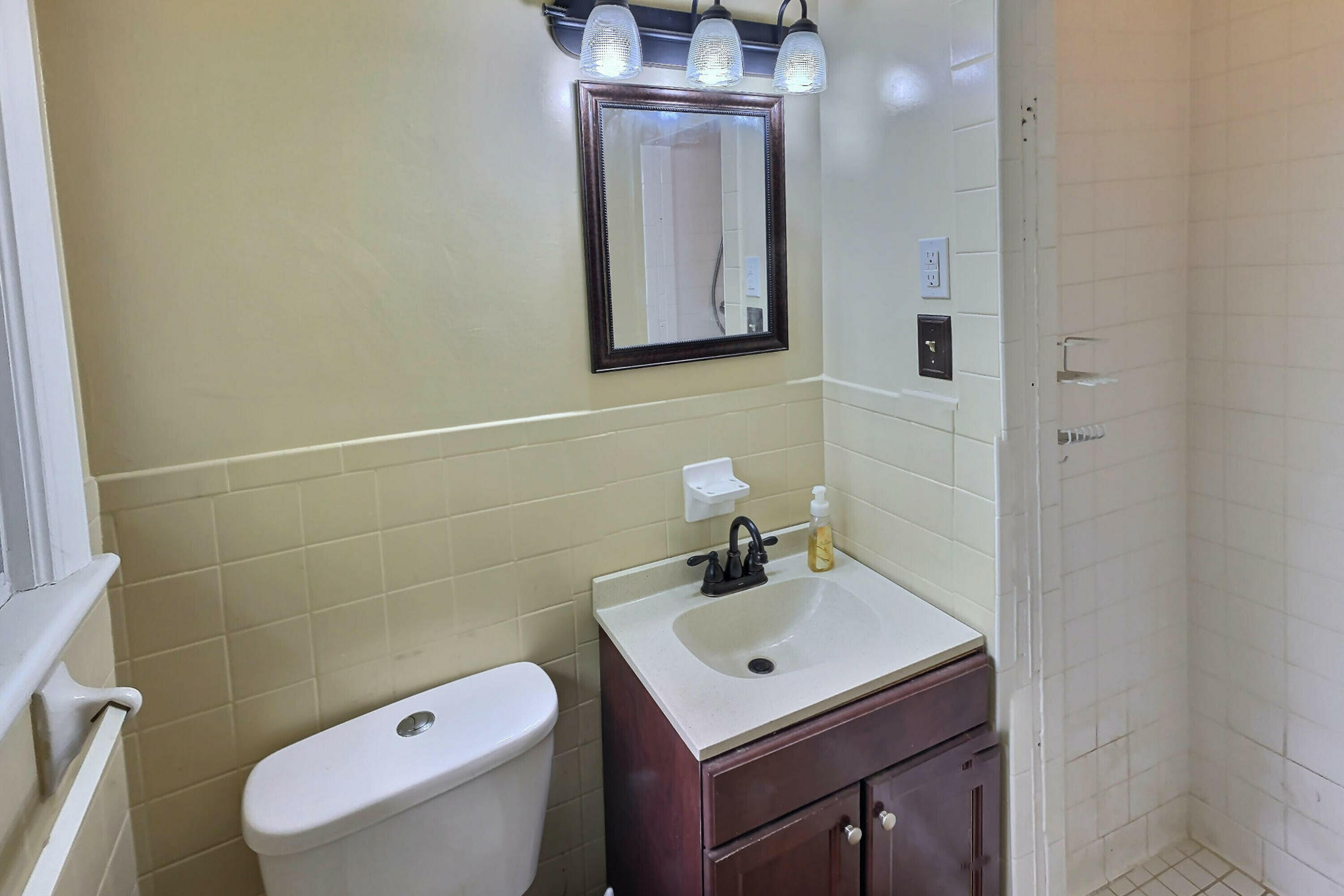 1615 Sigmon Road Northwest Roanoke, VA 24017 - Photo 13 of 21 Master bath
