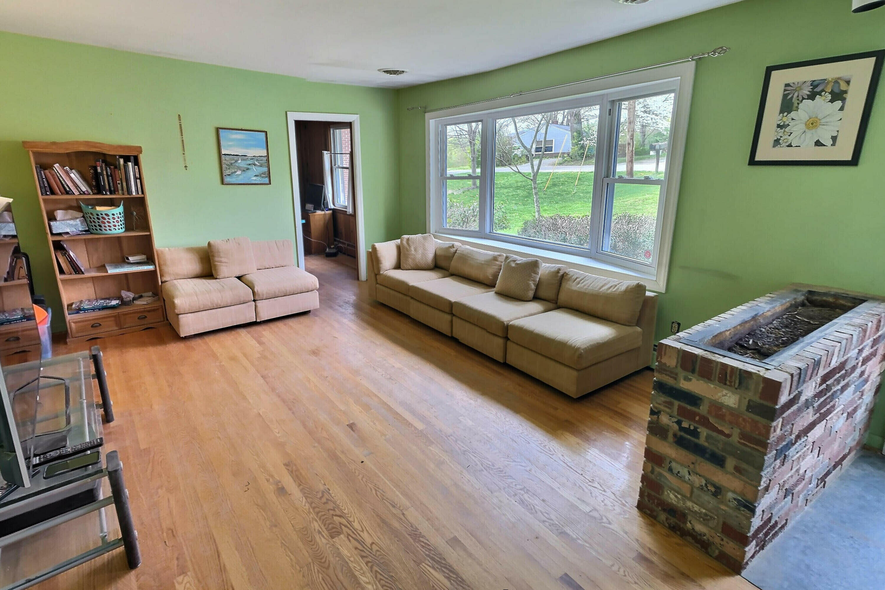 1615 Sigmon Road Northwest Roanoke, VA 24017 - Photo 3 of 21 living room