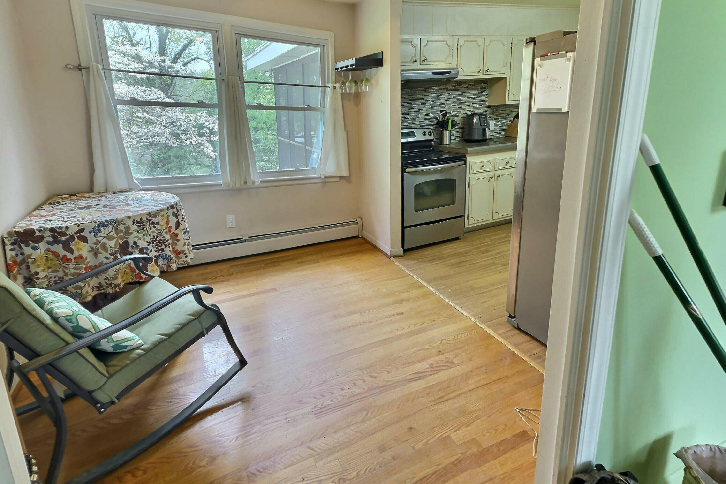 1615 Sigmon Road Northwest Roanoke, VA 24017 - Photo 4 of 21 eat in