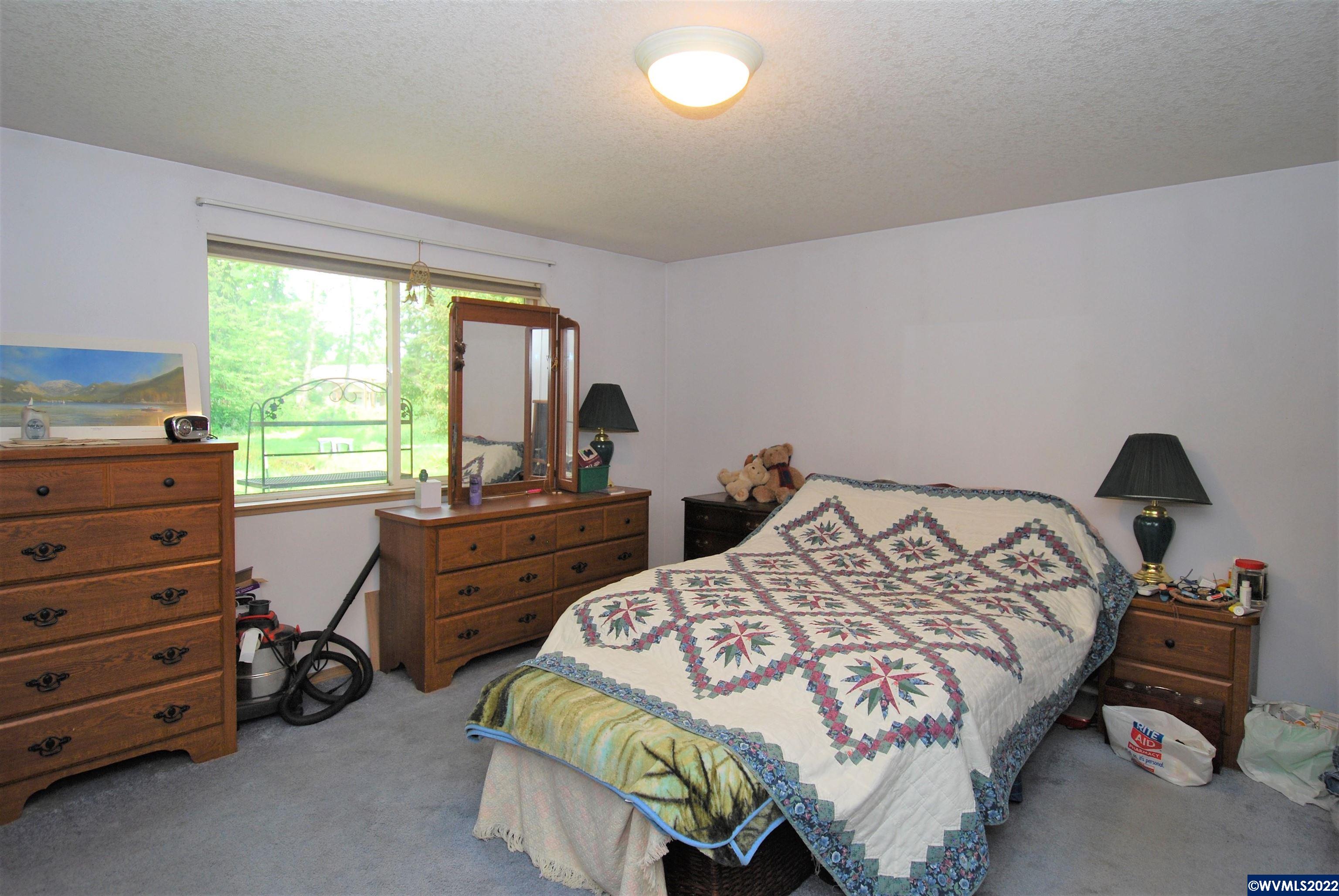 15917 Fir Ridge Lane Northeast Silverton, OR 97381 - Photo 7 of 17 Gallery Image 7