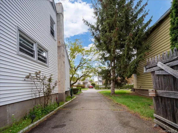 $710,000 | 16 West Maltbie Avenue, Suffern, NY 10901