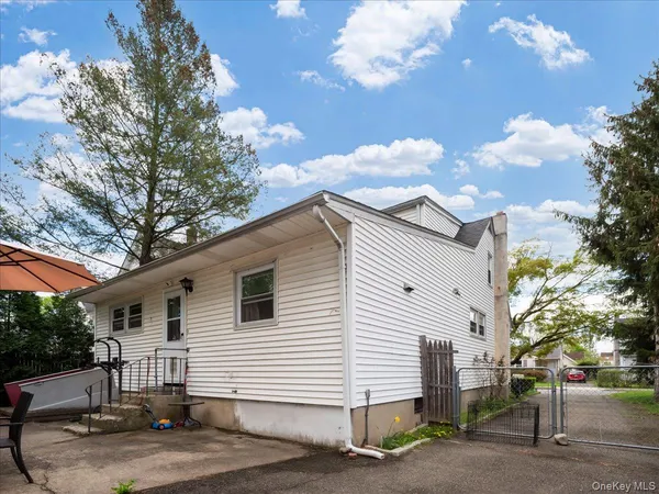 $710,000 | 16 West Maltbie Avenue, Suffern, NY 10901