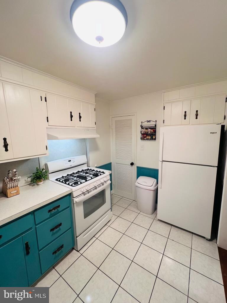 403 Sycamore Road Reading, PA 19611 - Photo 9 of 18