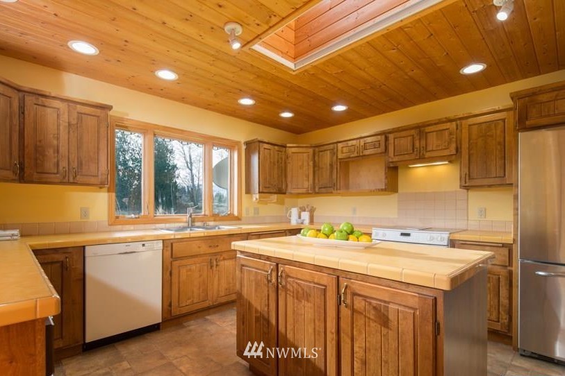253 Fasola Road Sequim, WA 98382 - Photo 12 of 25
