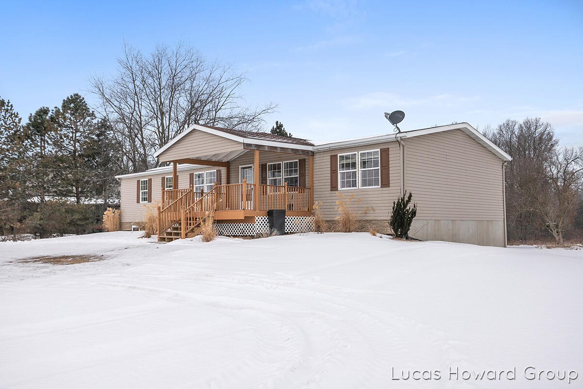 3464 Belding Road Belding, MI 48809 - Photo 29 of 34 IMG_1001