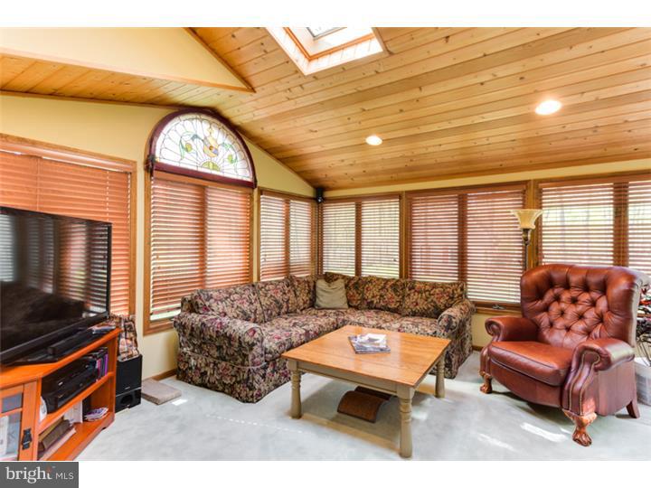 19 Tuckerton Road Shamong, NJ 08088 - Photo 3 of 25 Sun Room