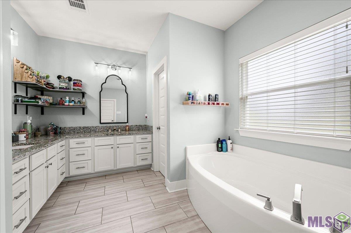 33159 Mangum Chapel Road Walker, LA 70785 - Photo 15 of 38