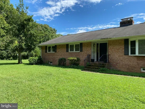 $2,250 | 15326 Tidewater Trail, Woodford, VA 22580