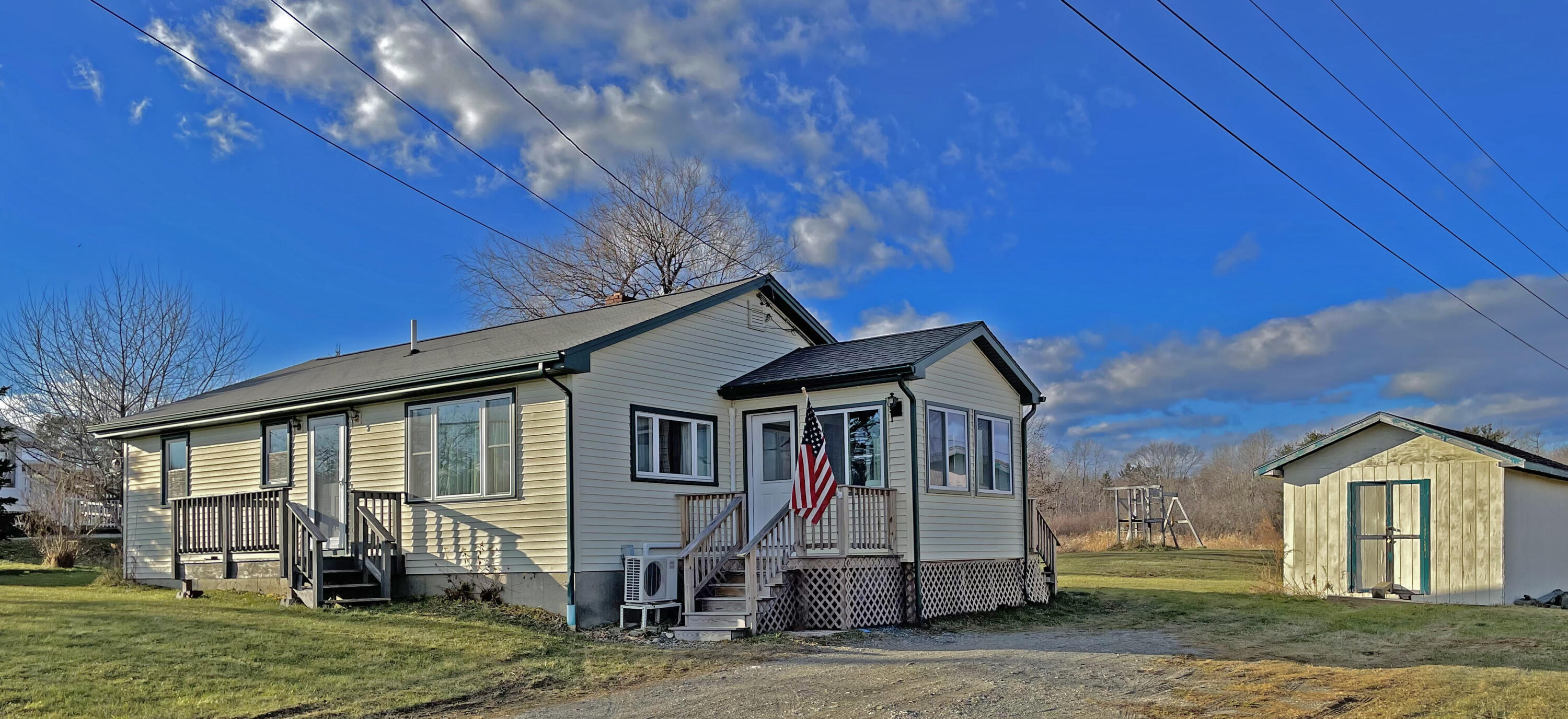 382 Main Street Ellsworth, ME 04605 - Photo 3 of 15 03