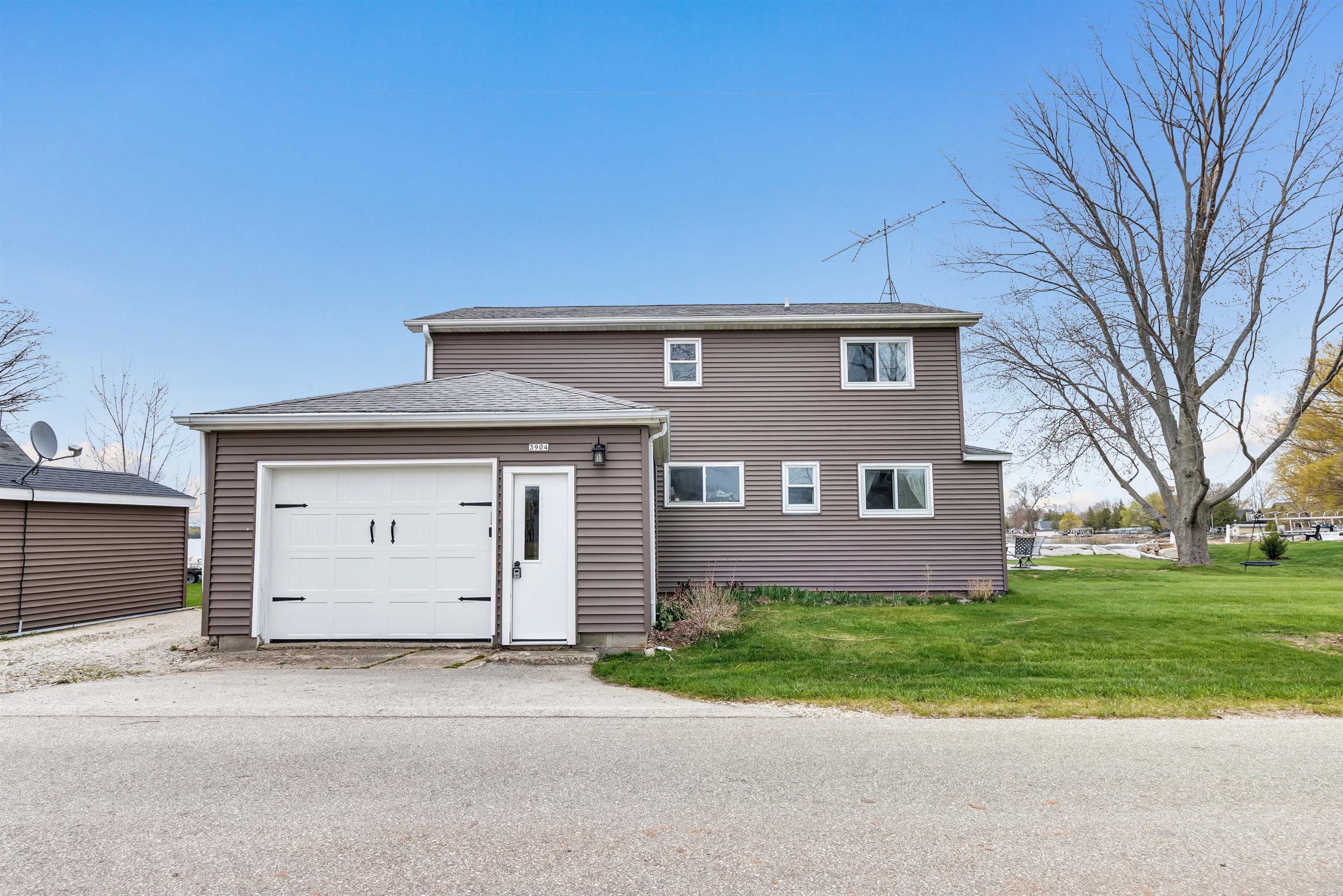3904 Sand Bay Point Road Sturgeon Bay, WI 54235 - Photo 24 of 45