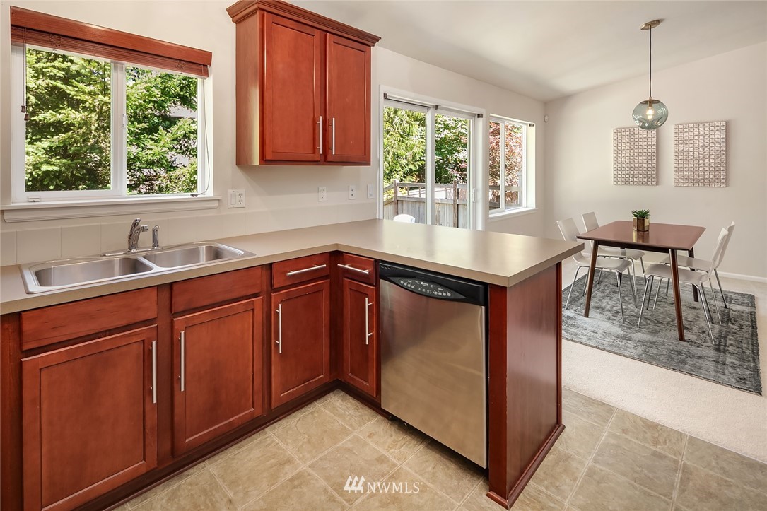 4413 Roxanna Loop Southeast Lacey, WA 98503 - Photo 11 of 17 Gallery Image 11