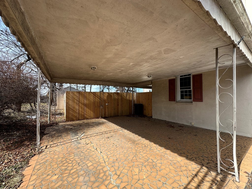 122 Roseland Road Galax, VA 24333 - Photo 6 of 57 Gallery Image 6