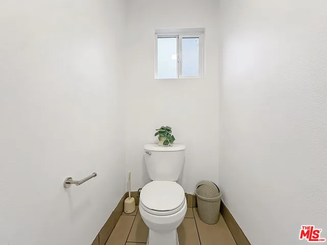 $3,000 | 10328 Firmona Avenue, Inglewood, CA 90304