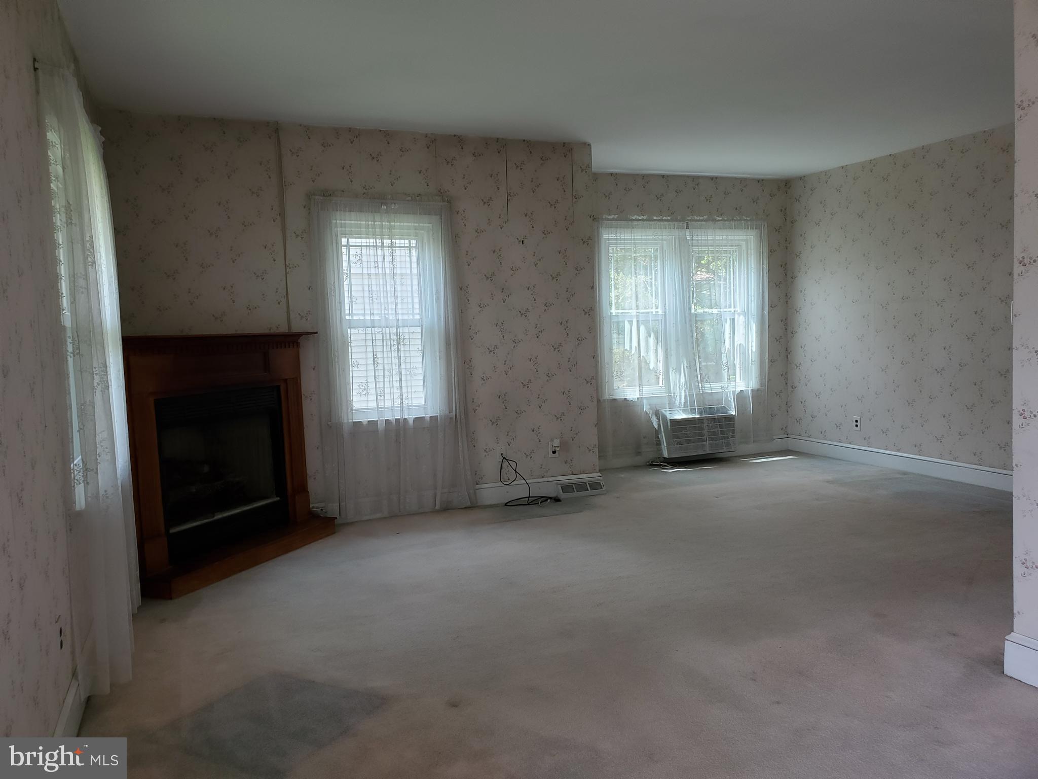 22 State Avenue Lindenwold, NJ 08021 - Photo 4 of 28