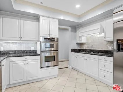 $1,299,000 | 277 South Spalding Drive, Unit 102, Beverly Hills, CA 90212