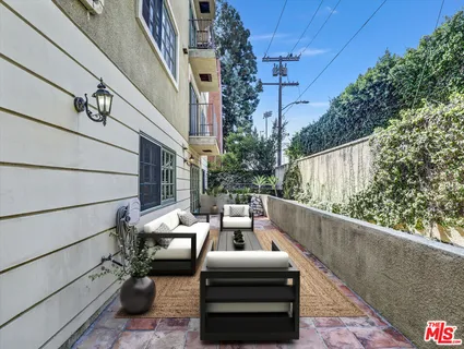 $1,299,000 | 277 South Spalding Drive, Unit 102, Beverly Hills, CA 90212
