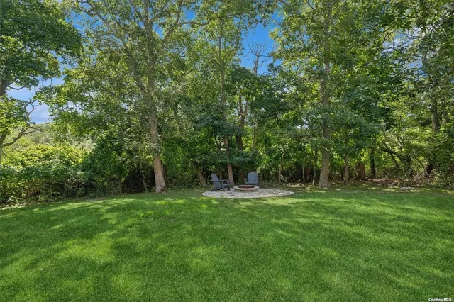 $1,995,000 | 45 Fox Hunt Lane, Amagansett, NY 11930