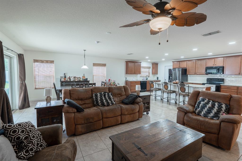 11331 Brighton Knoll Loop Riverview, FL 33579 - Photo 12 of 62