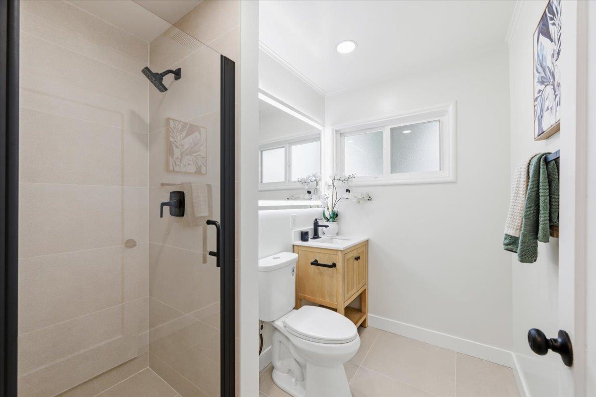 402 Stephen Road San Mateo, CA 94403 - Photo 17 of 25