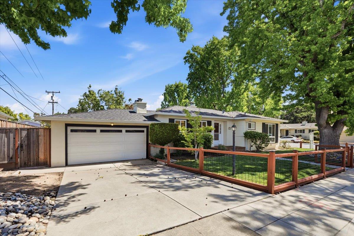 402 Stephen Road San Mateo, CA 94403 - Photo 2 of 25
