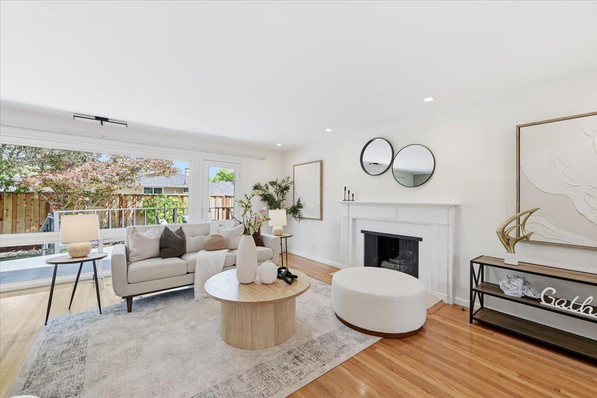 402 Stephen Road San Mateo, CA 94403 - Photo 3 of 25
