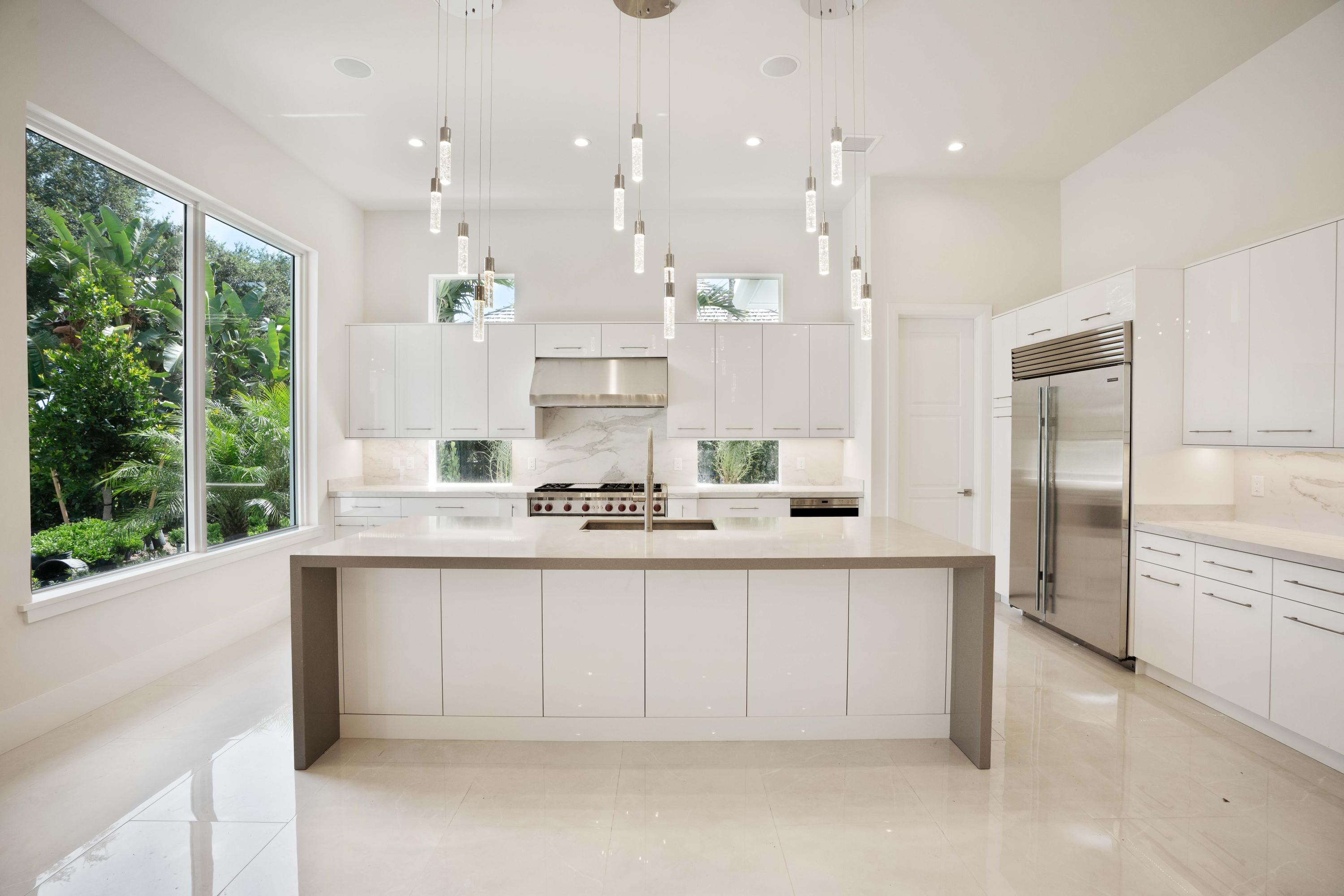 142 Commodore Drive Jupiter, FL 33477 - Photo 5 of 18 _DSC1208