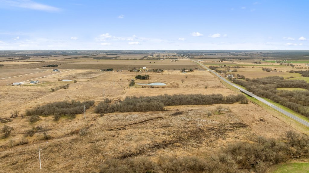 9562 Highway 53 Temple, TX 76501 - Photo 11 of 40 a view of an ocean beach