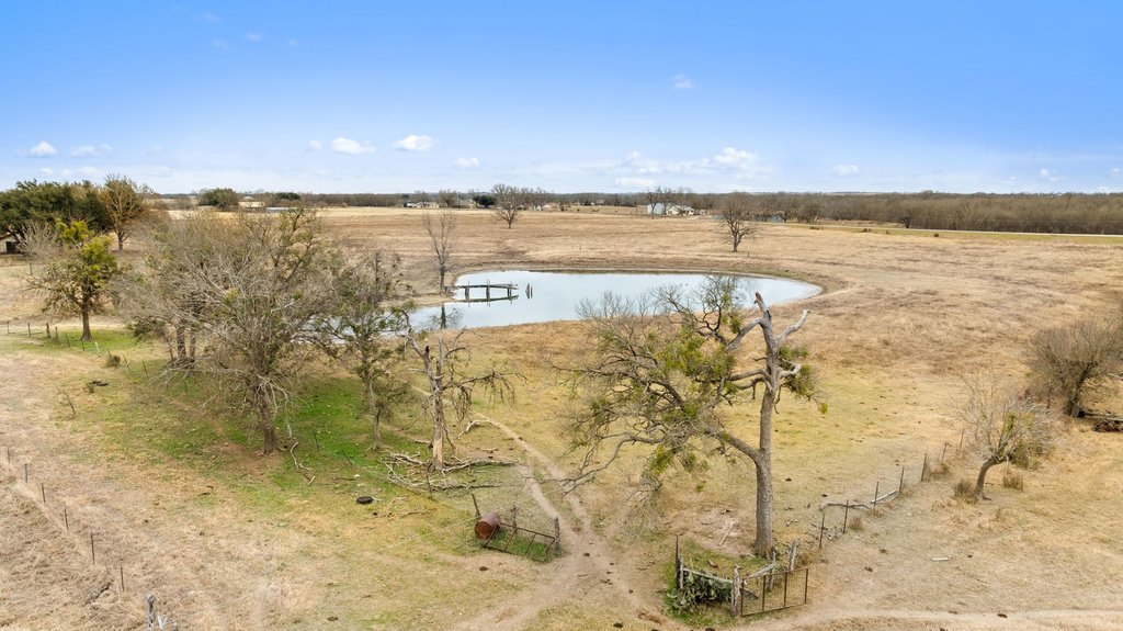 9562 Highway 53 Temple, TX 76501 - Photo 20 of 40 a view of an ocean beach