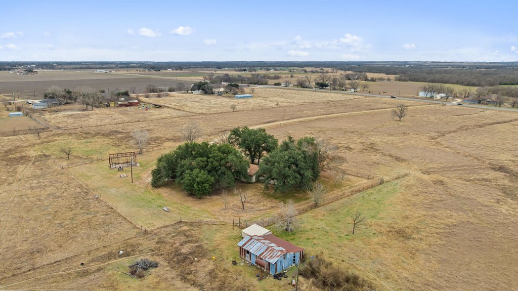 9562 Highway 53 Temple, TX 76501 - Photo 27 of 40 a view of an ocean beach