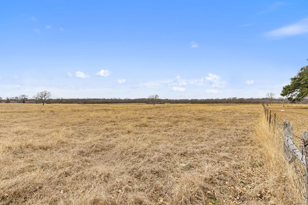 9562 Highway 53 Temple, TX 76501 - Photo 38 of 40 a view of an ocean