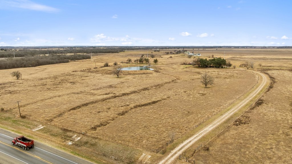 9562 Highway 53 Temple, TX 76501 - Photo 6 of 40 a view of an ocean