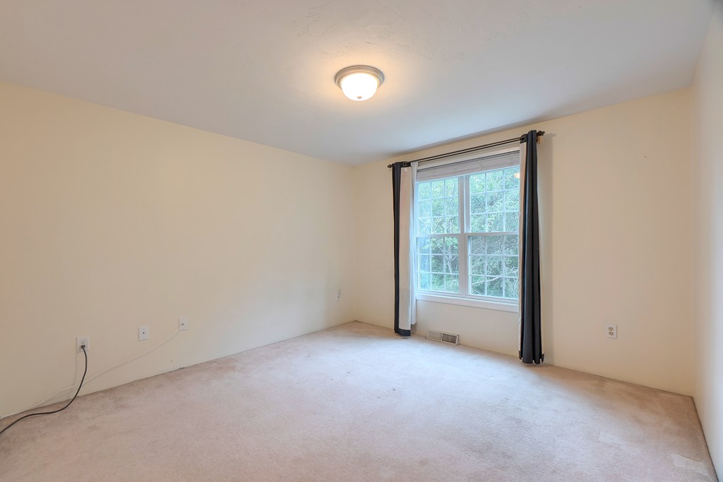 111 Ridgefield Circle, Unit C Clinton, MA 01510 - Photo 21 of 32 Gallery Image 21