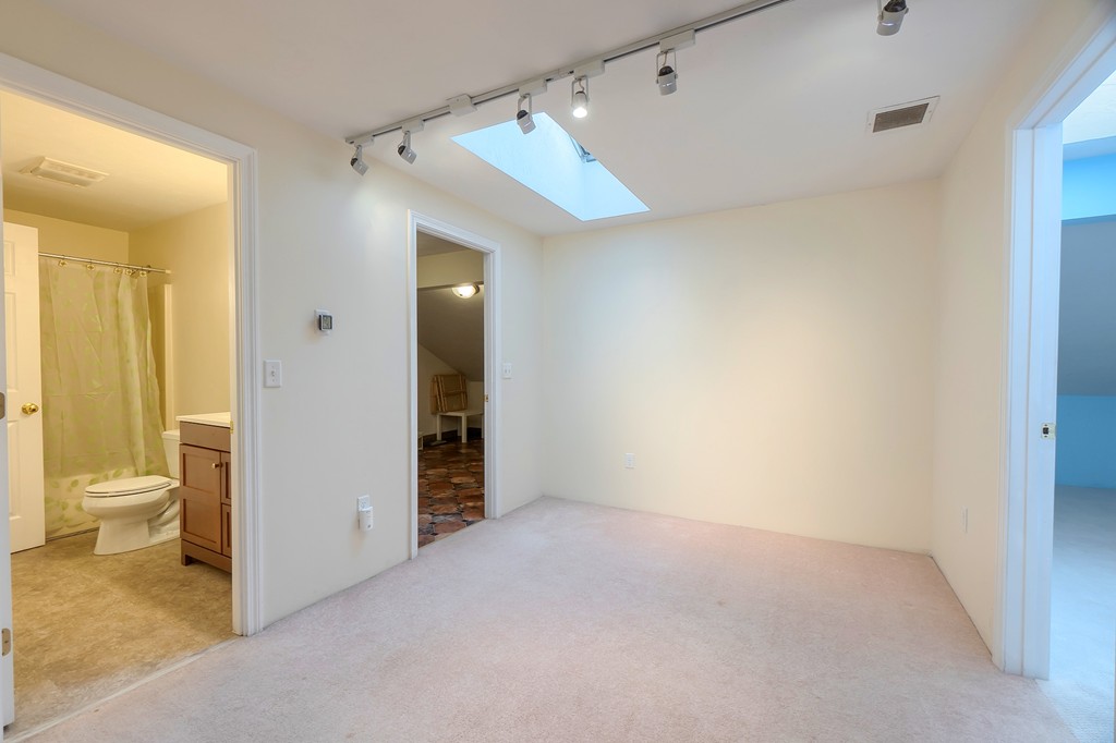 111 Ridgefield Circle, Unit C Clinton, MA 01510 - Photo 23 of 32 Gallery Image 23