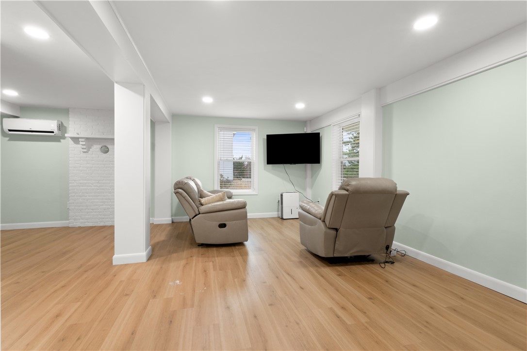 446 Atlantic Avenue Westerly, RI 02891 - Photo 21 of 36