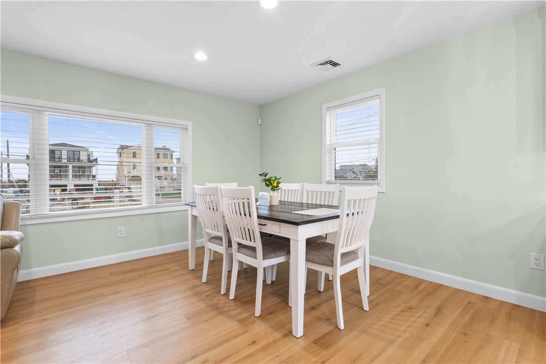 446 Atlantic Avenue Westerly, RI 02891 - Photo 6 of 36