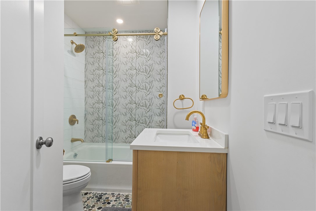 446 Atlantic Avenue Westerly, RI 02891 - Photo 9 of 36