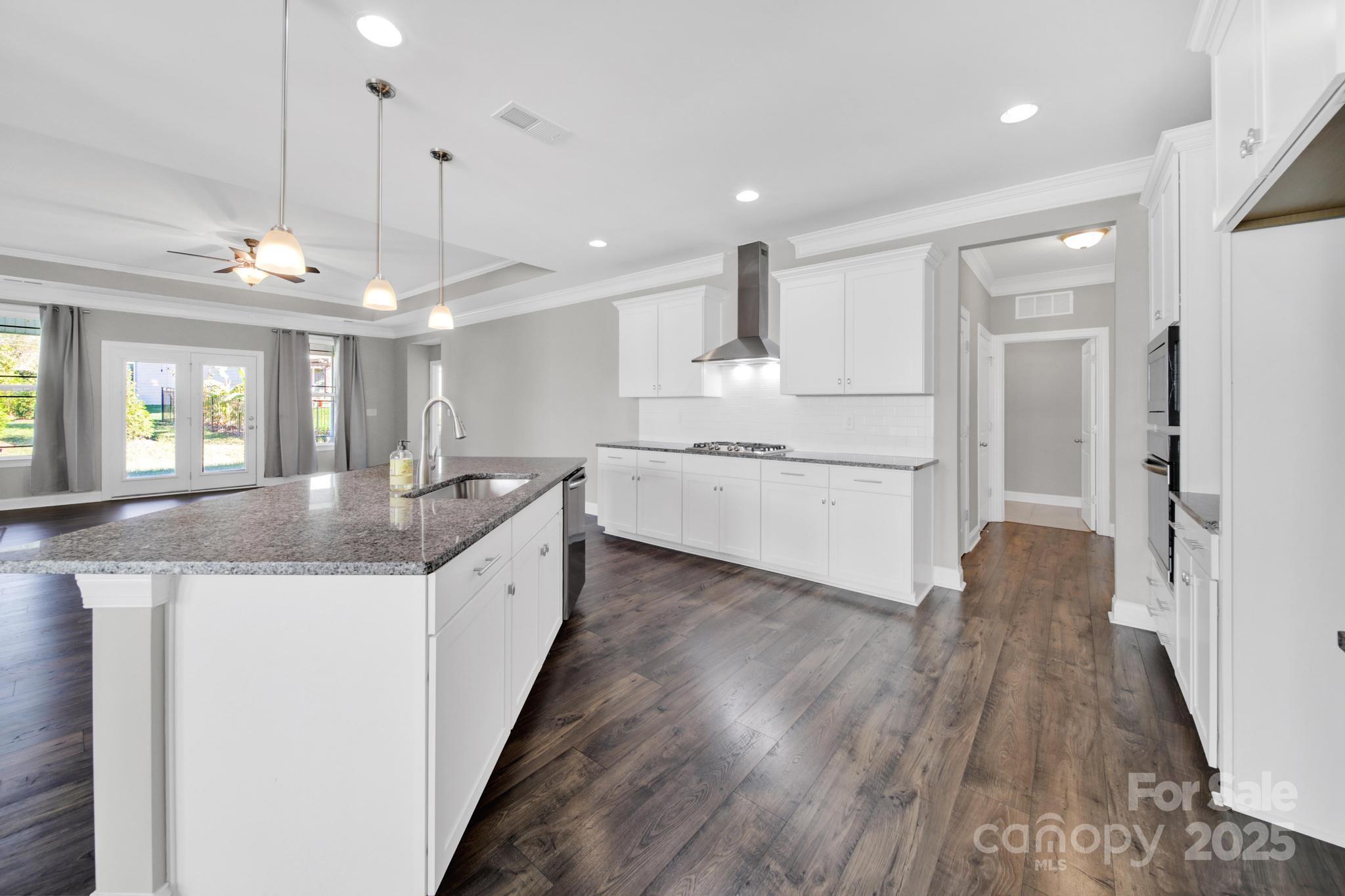 7094 Bareland Road Fort Mill, SC 29707 - Photo 7 of 39 Gallery Image 7