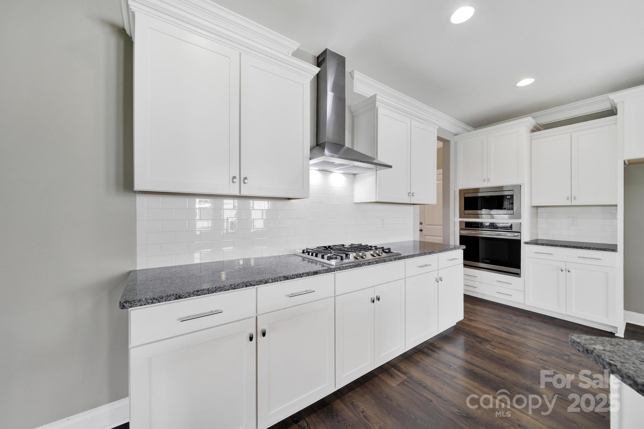 7094 Bareland Road Fort Mill, SC 29707 - Photo 9 of 39 Gallery Image 9