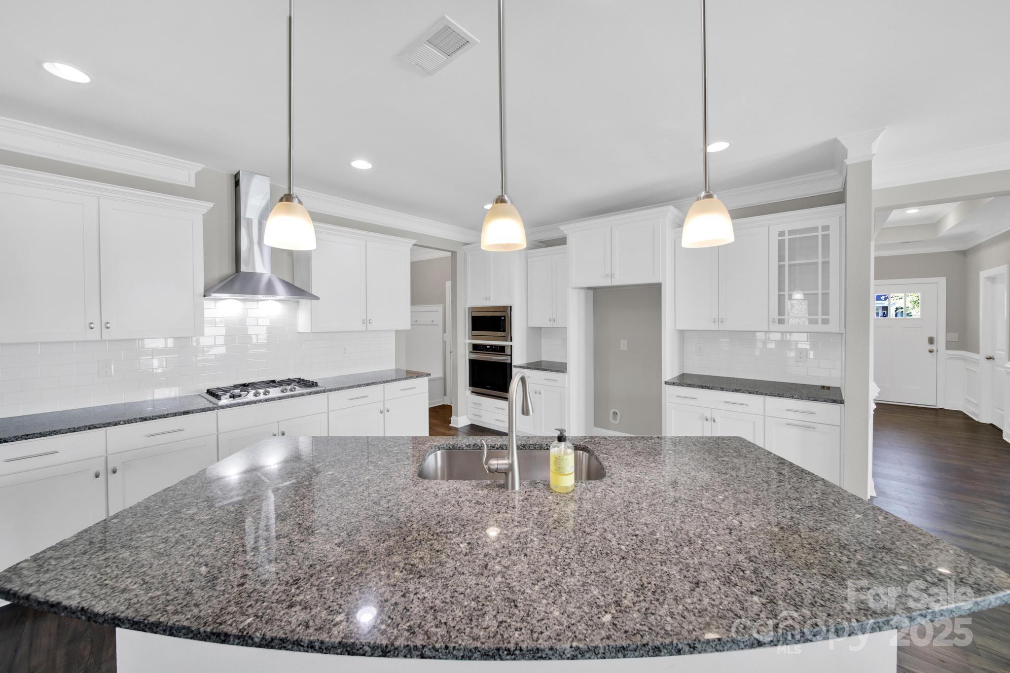 7094 Bareland Road Fort Mill, SC 29707 - Photo 10 of 39 Gallery Image 10