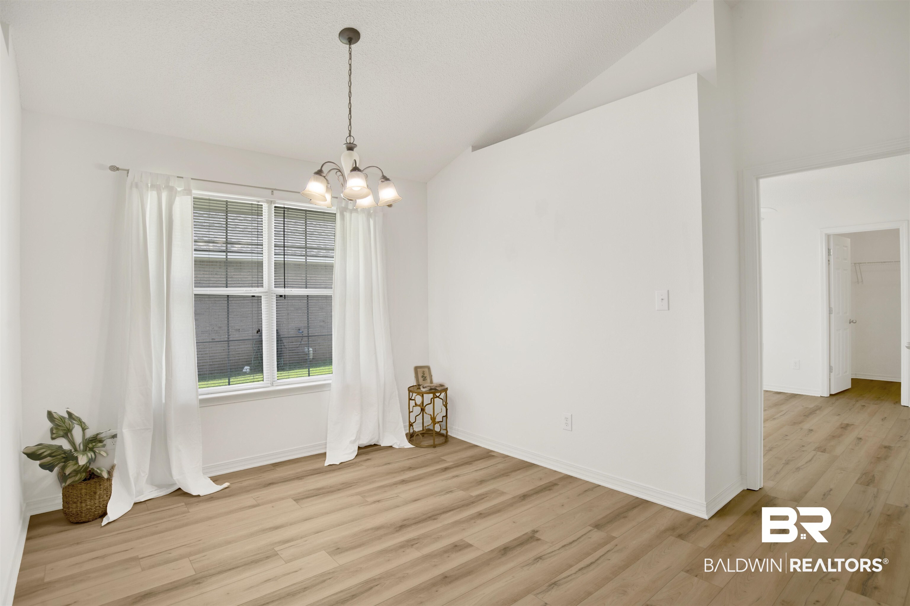 11133 Pontchartrain Loop Daphne, AL 36526 - Photo 10 of 29 Gallery Image 10