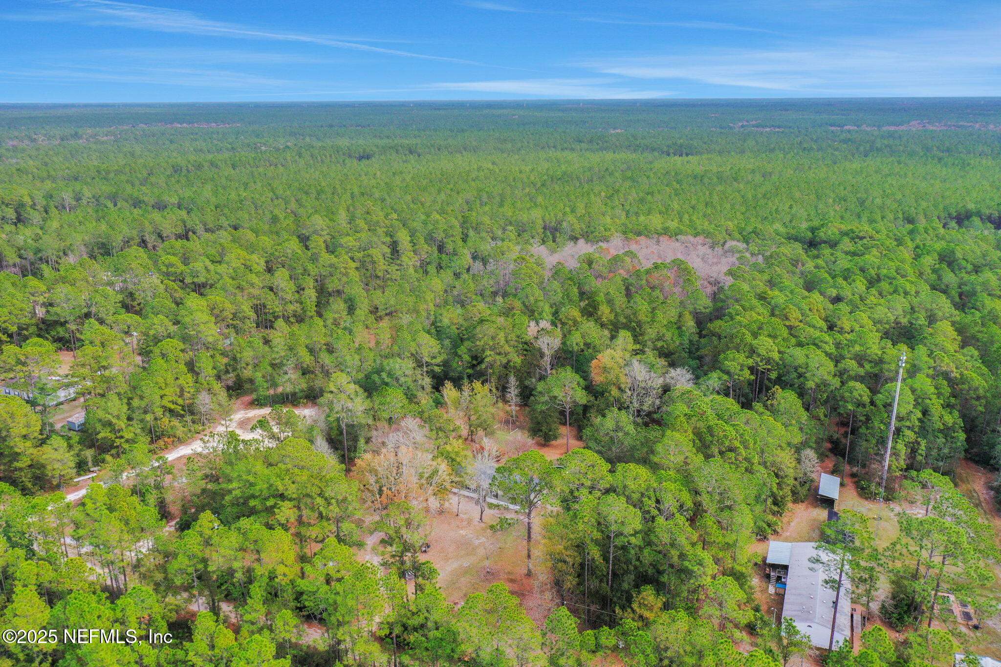 4527 Bondarenko Road Keystone Heights, FL 32656 - Photo 45 of 56 a view of an outdoor space and a yard