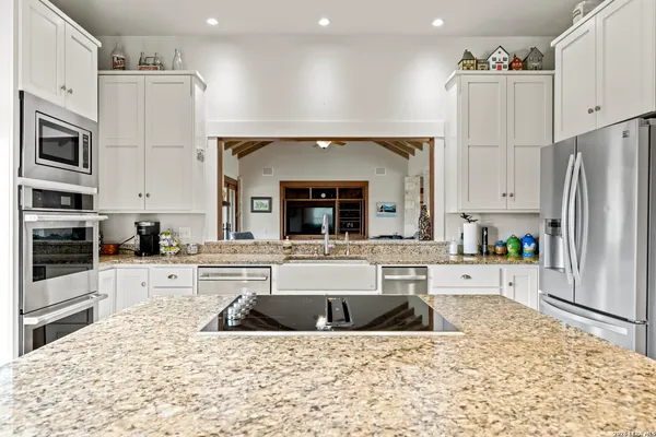 $1,495,000 | 957 Cedar Hills Drive, Fredericksburg, TX 78624