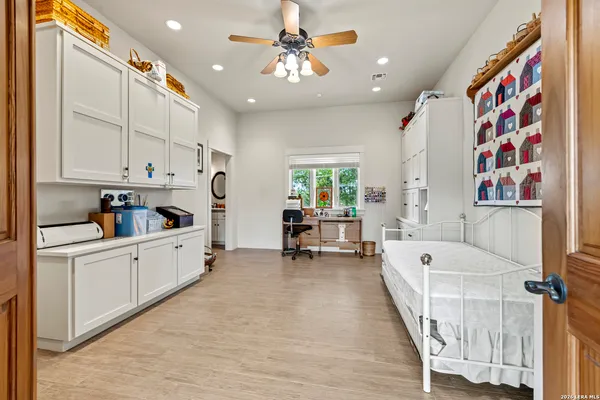 $1,495,000 | 957 Cedar Hills Drive, Fredericksburg, TX 78624