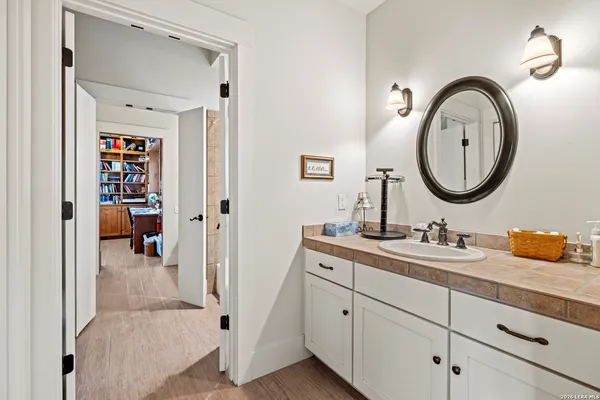 $1,495,000 | 957 Cedar Hills Drive, Fredericksburg, TX 78624