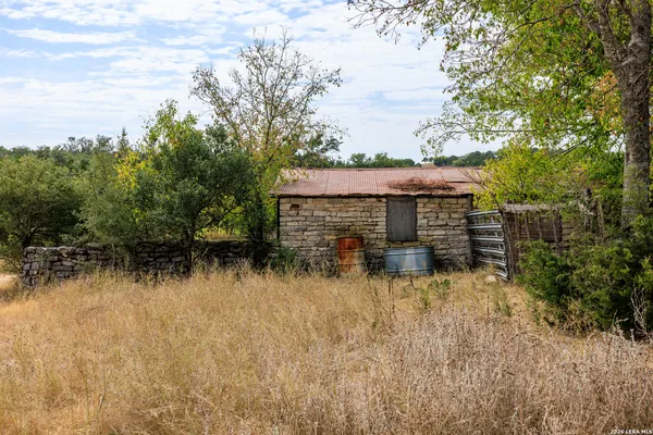 $1,495,000 | 957 Cedar Hills Drive, Fredericksburg, TX 78624
