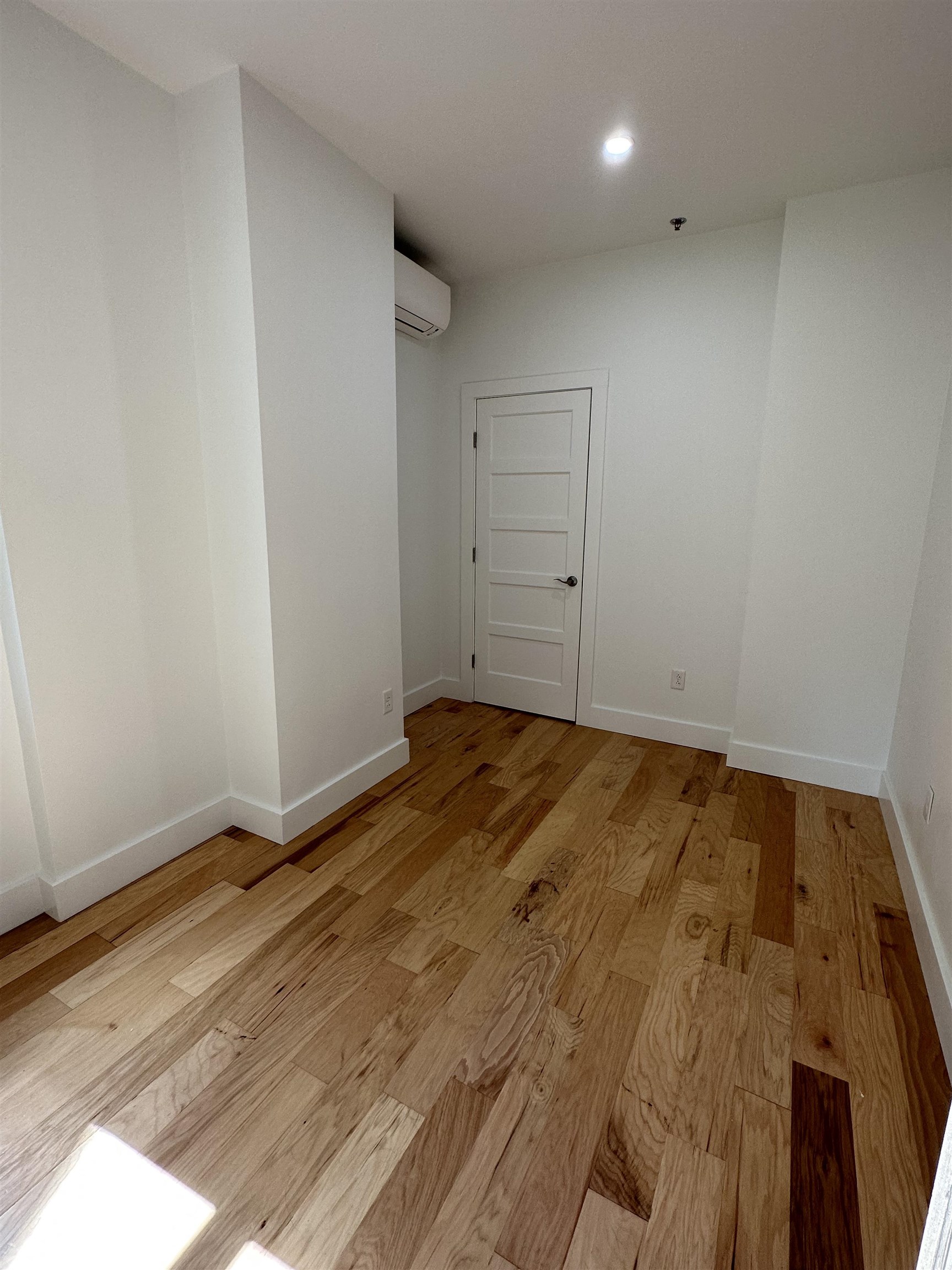 4 Elliot Street, Unit 8 Brattleboro, VT 05301 - Photo 11 of 13